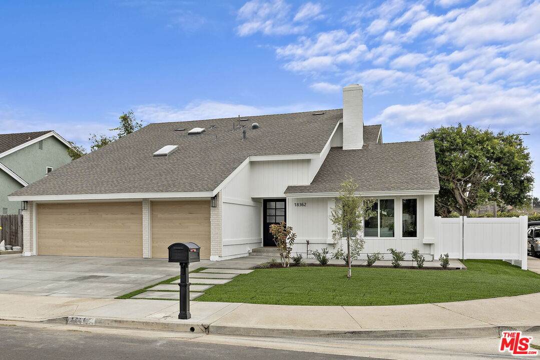 18362 Oxboro Ln - Photo 1