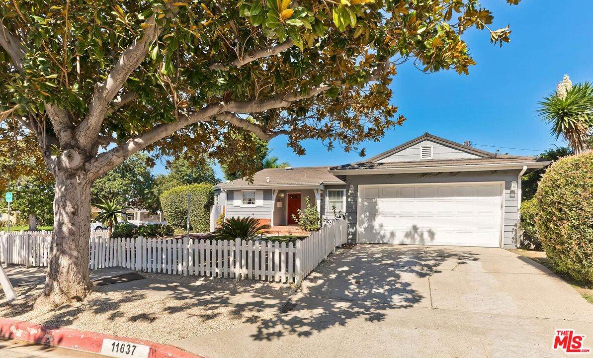 11637 Charnock Rd - Photo 1
