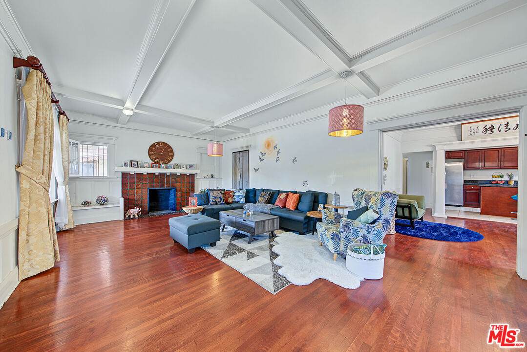 163 Hobart Blvd - Photo 1