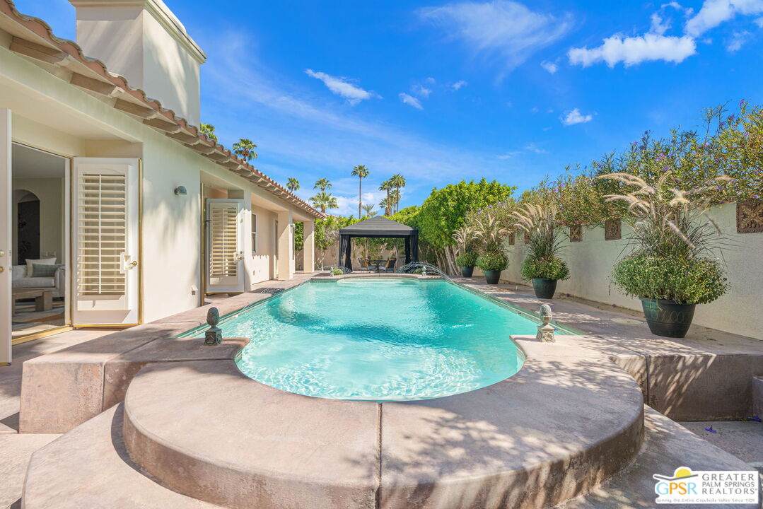 https://bt-photos.global.ssl.fastly.net/carets/orig_boomver_1_26994311PS-2.jpg