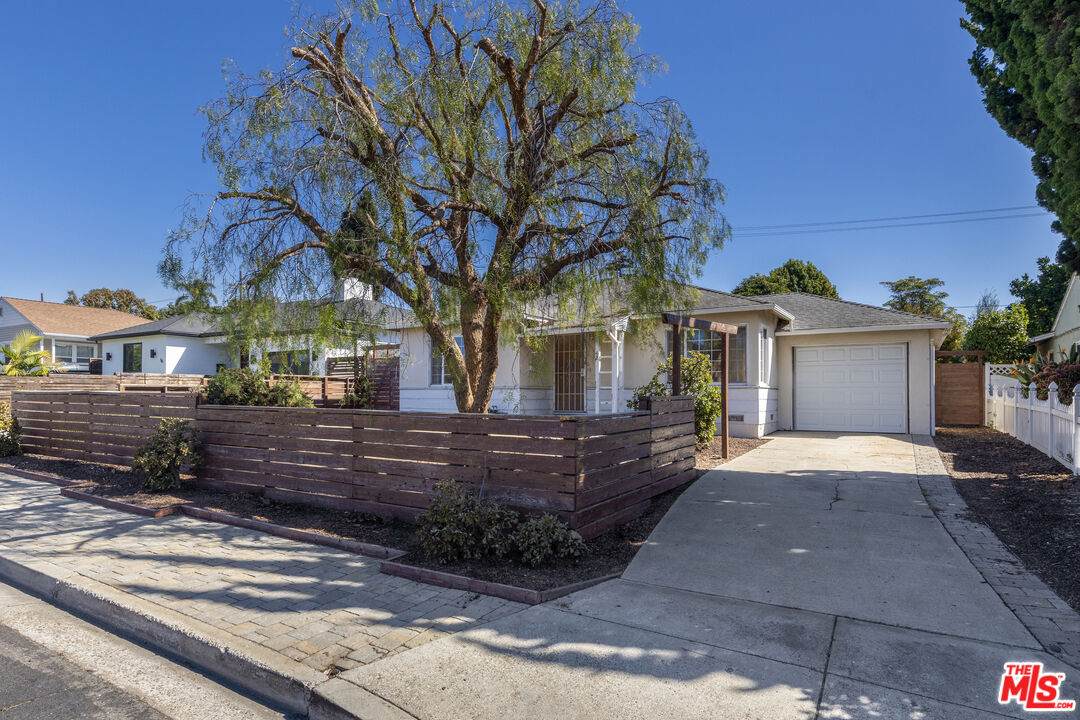 42 Mills Rd - Photo 1