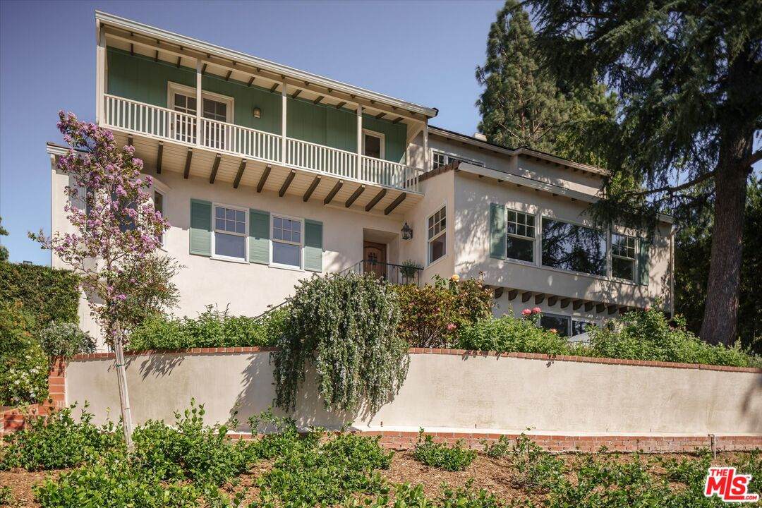 2560 Micheltorena St - Photo 1