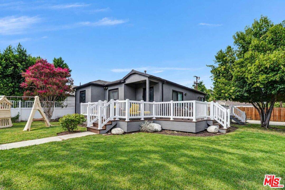 22603 Mariano St - Photo 1
