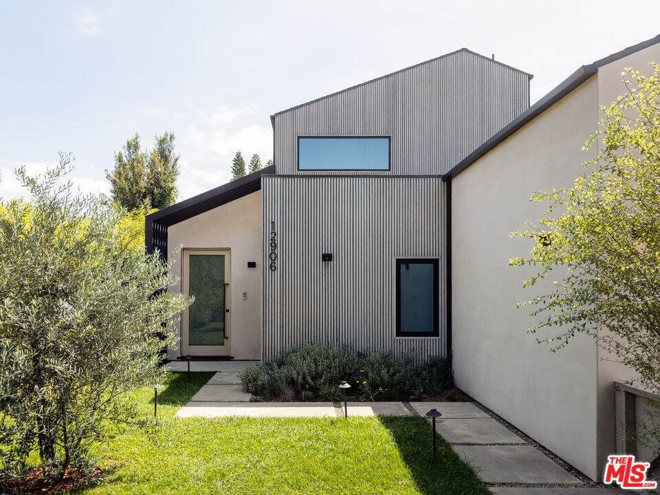 12906 Rubens Ave - Photo 1