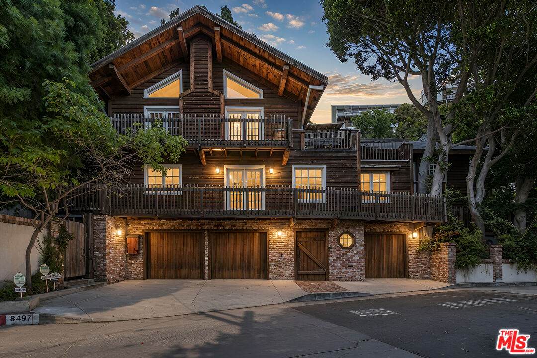 8497 Harold Way - Photo 1