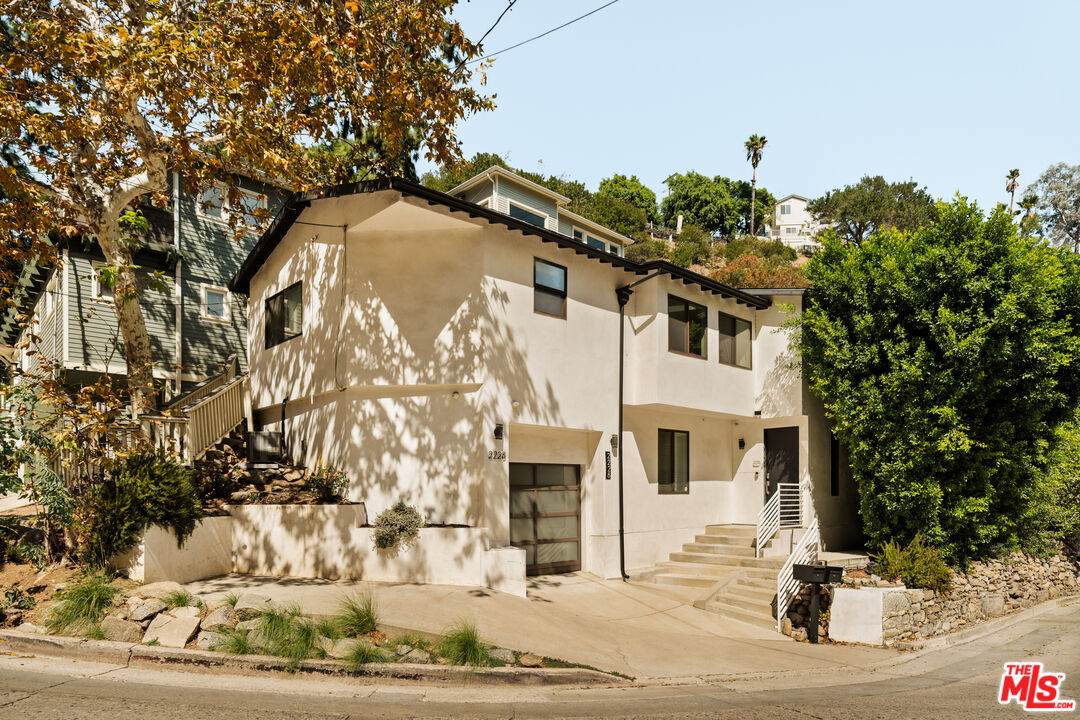 2228 Laurel Canyon Blvd - Photo 1