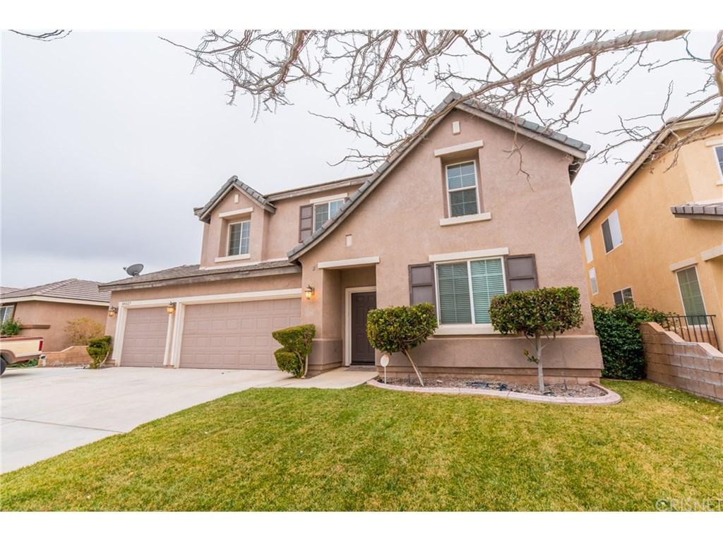 44627 Painted Desert Street - Photo 1
