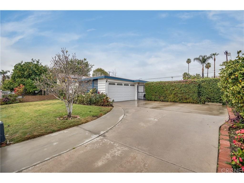 15701 Celtic Street - Photo 1