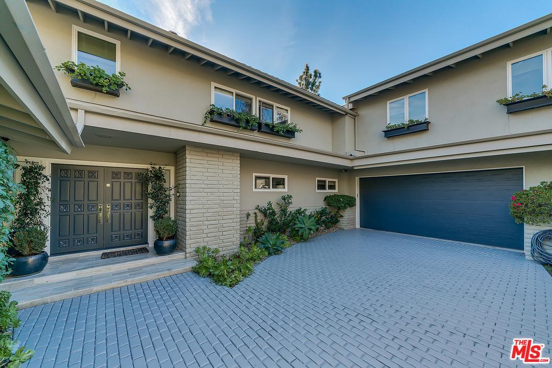 9958 Kip Drive - Photo 1