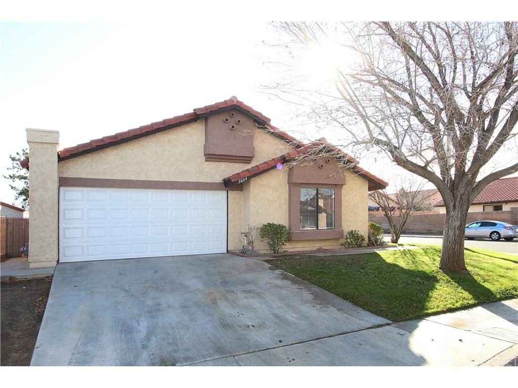 3604 Acorde Avenue - Photo 1