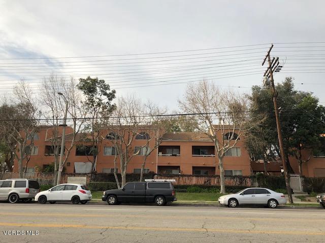 12601 Van Nuys Boulevard - Photo 1