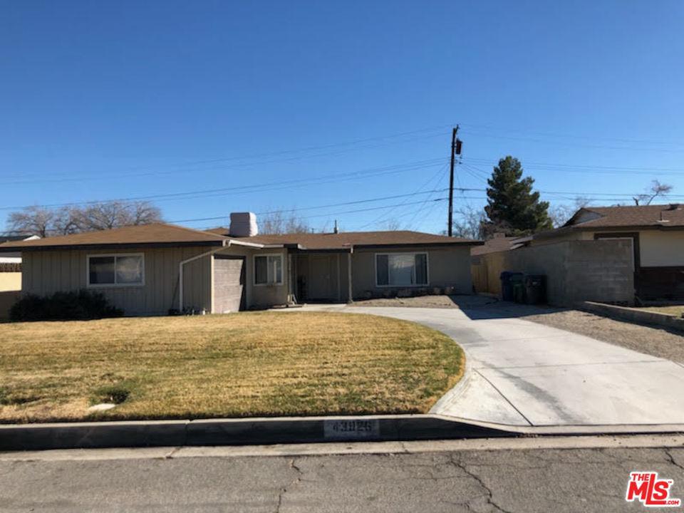 43926 3RD Street - Photo 1