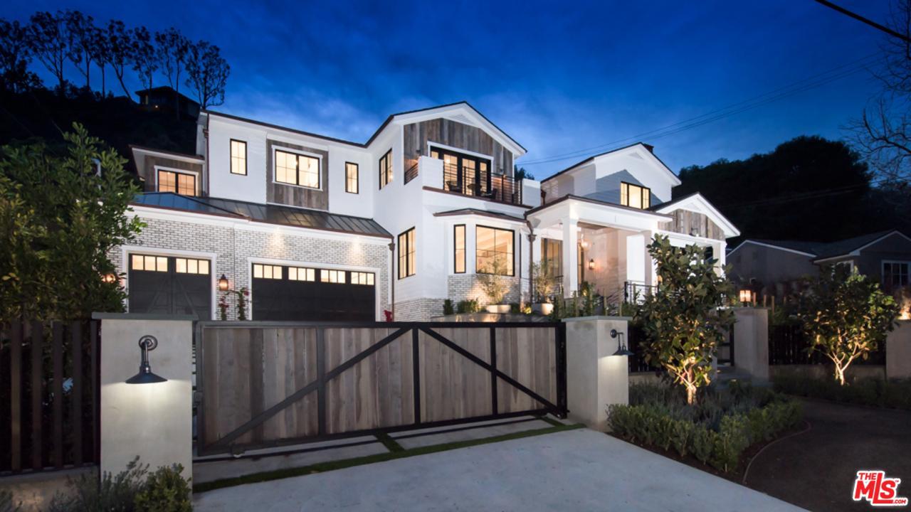 2333 Mandeville Canyon Road - Photo 1