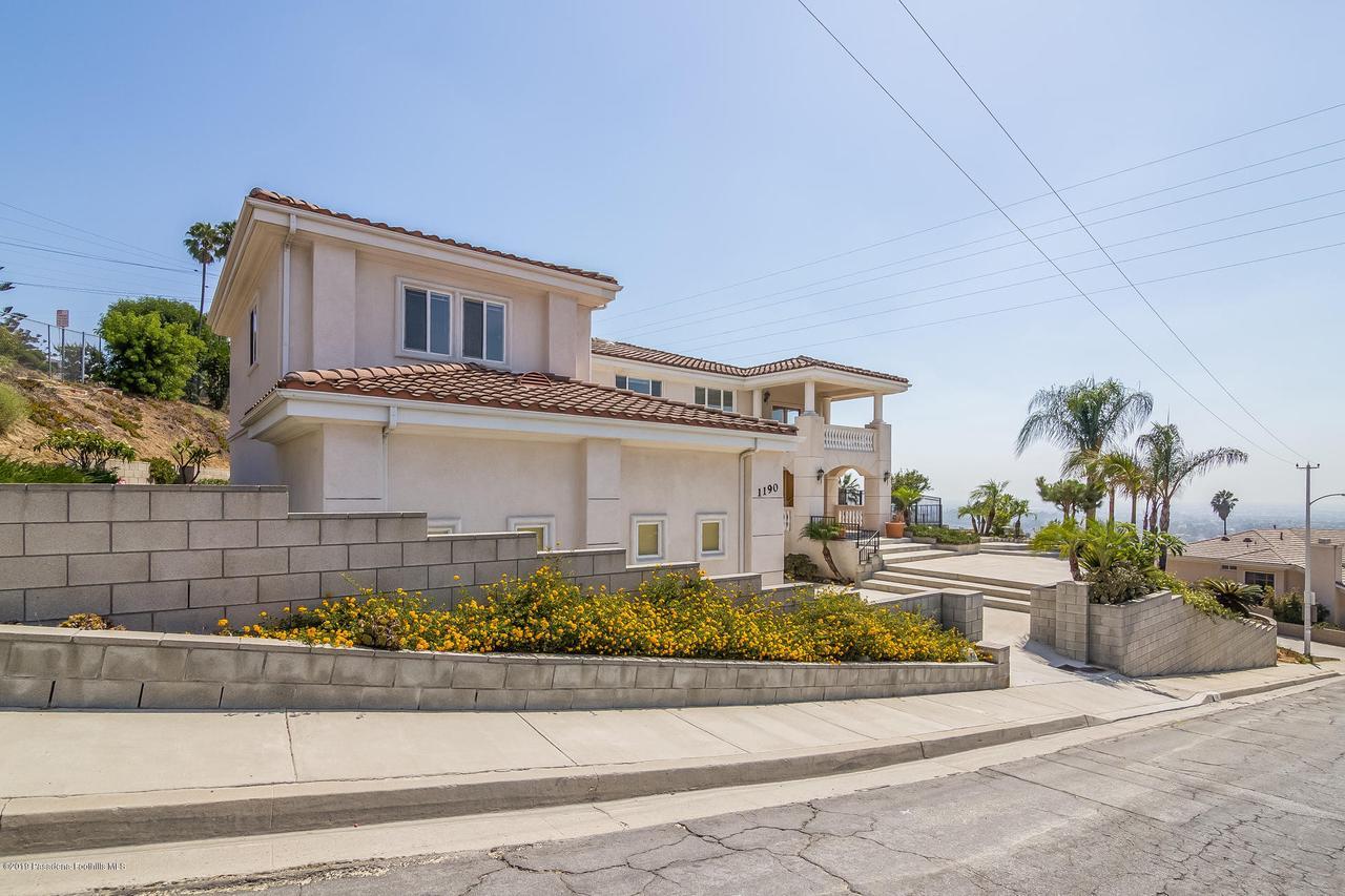 1190 Ridgeside Drive - Photo 1