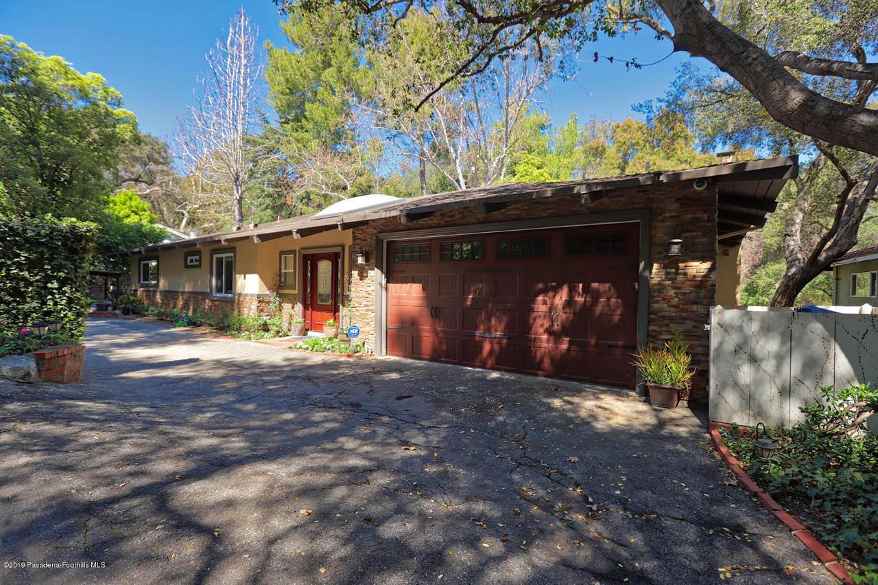 1015 Flintridge Avenue - Photo 1