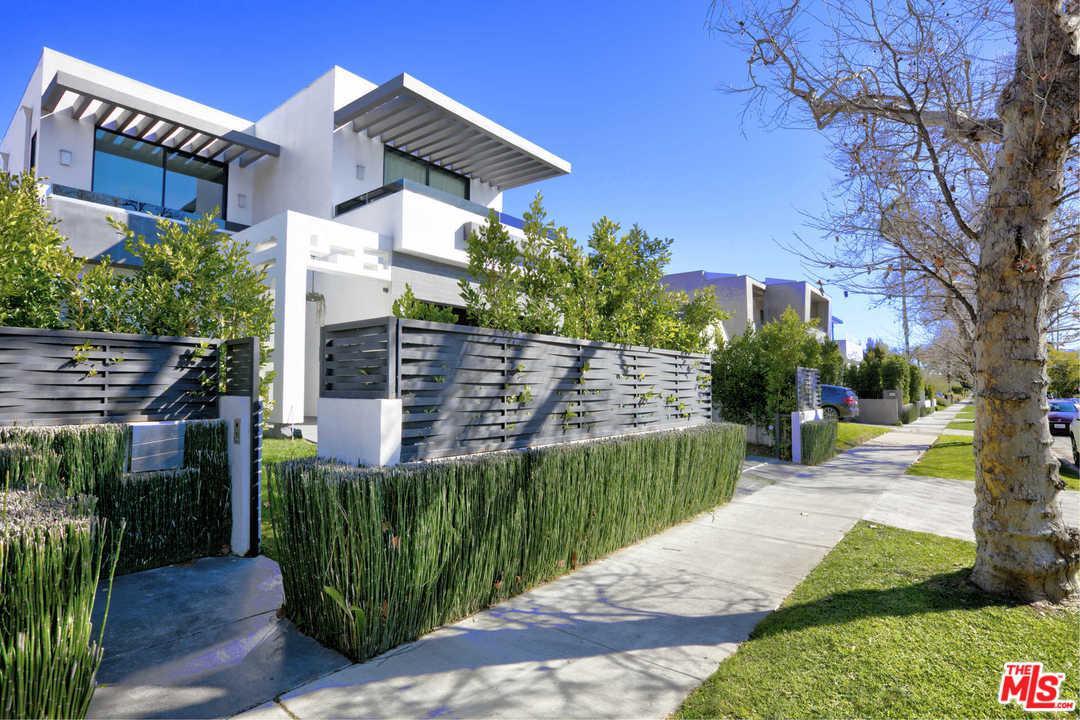 630 Martel Avenue - Photo 1