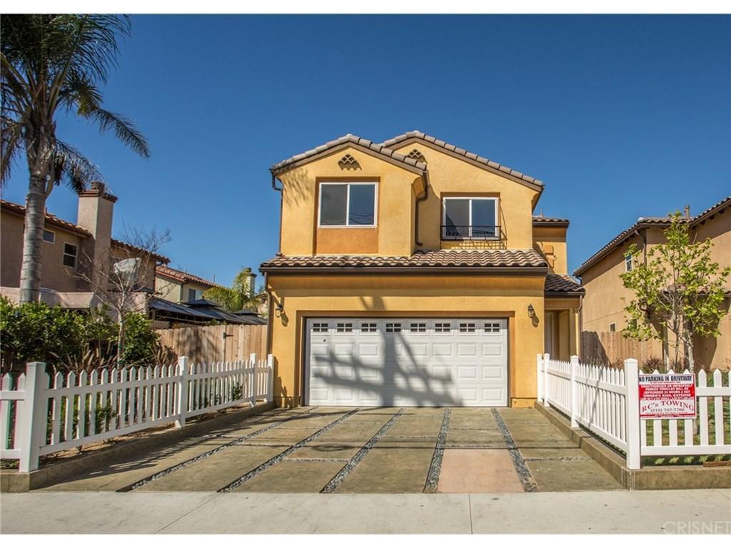 8621 Noble - Photo 1
