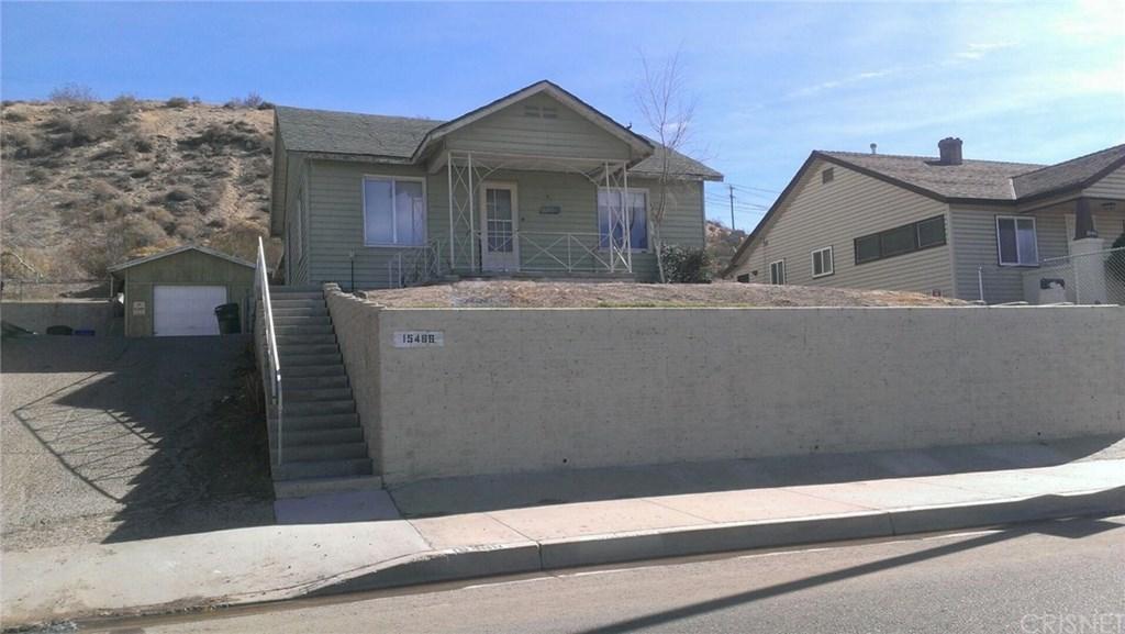 15469 Hesperia Road - Photo 1