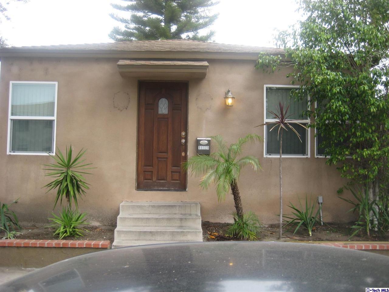 11121 Morrison St - Photo 1