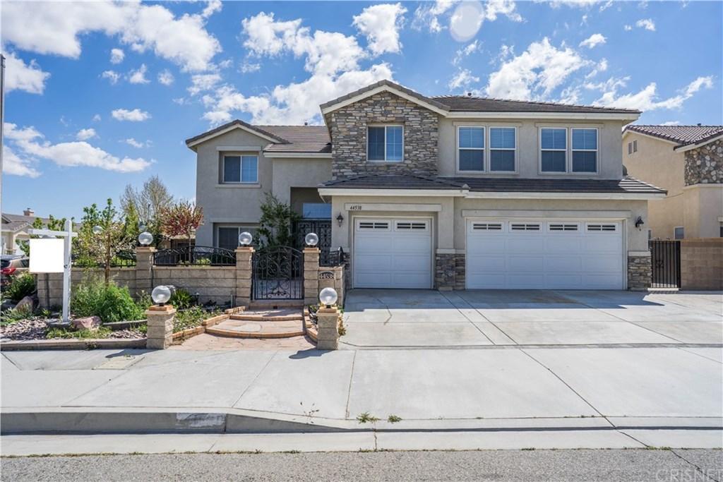 44538 37TH Street - Photo 1