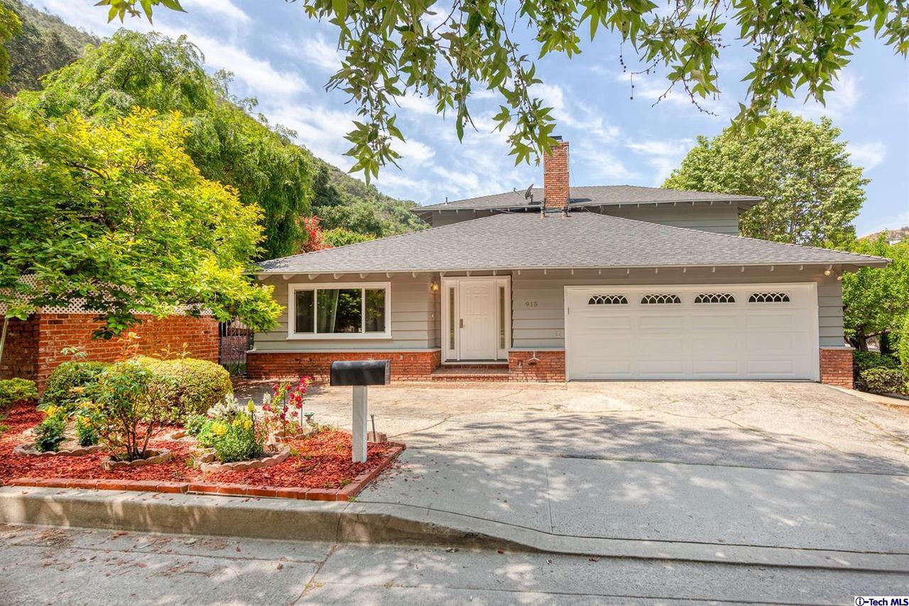 915 Larkstone Way - Photo 1