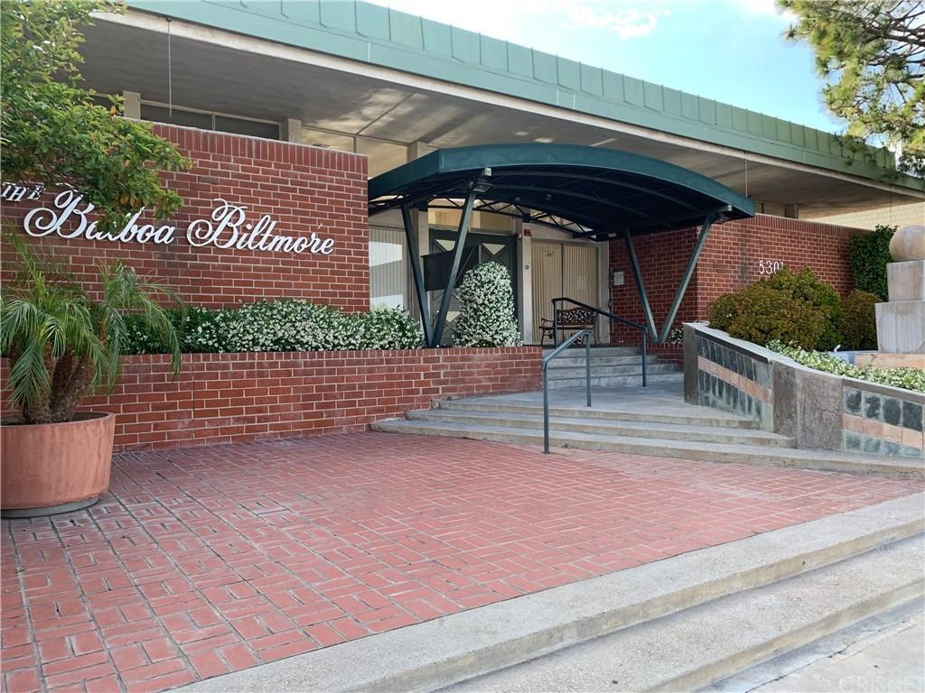 5301 Balboa Boulevard - Photo 1