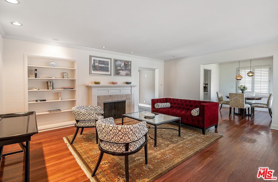 4718 Columbus Avenue - Photo 1