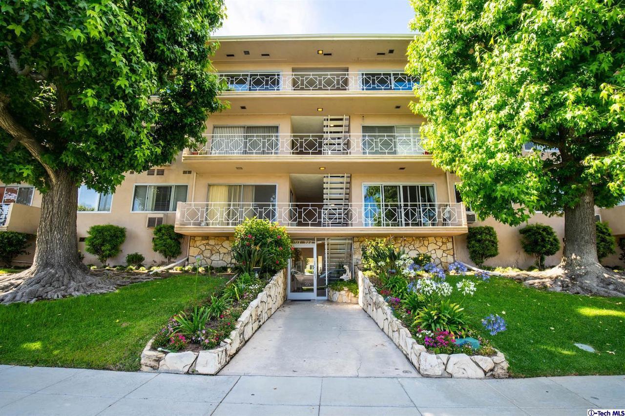 103 Mountain Street - Photo 1