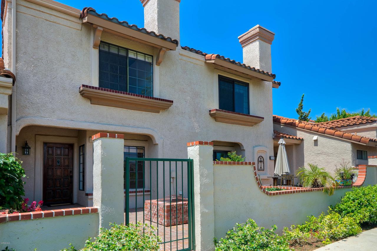 414 Country Club Drive - Photo 1