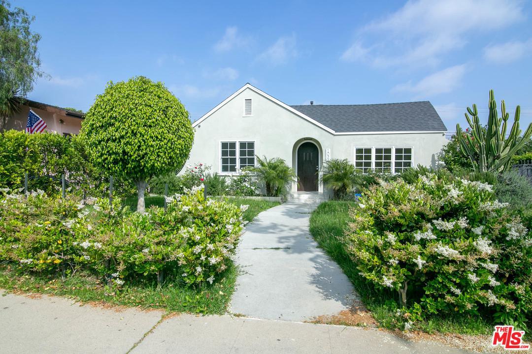 1032 Lucerne - Photo 1
