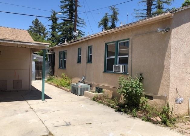 5611 Cedros Avenue - Photo 1