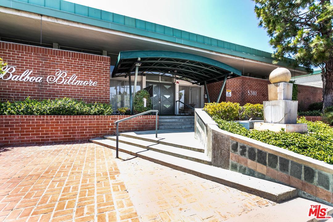 5301 Balboa - Photo 1