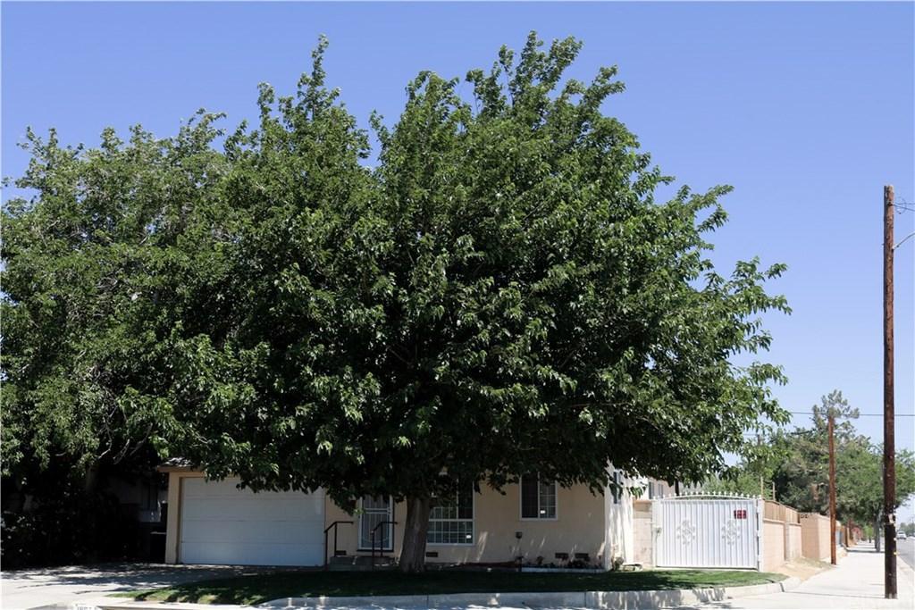 1867 Avenue Q11 - Photo 1