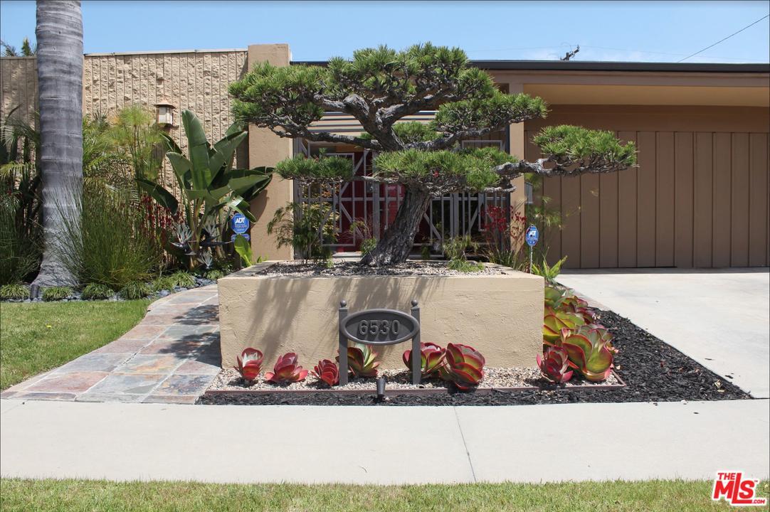 6530 Halm Avenue - Photo 1