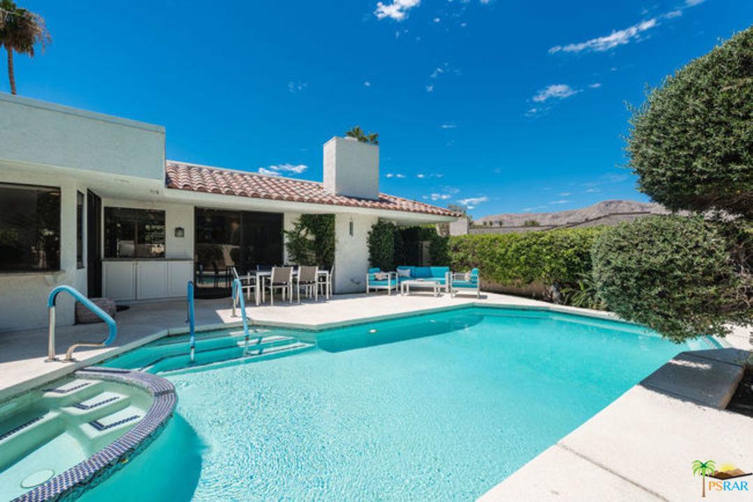 12 Wesleyan Court - Photo 1