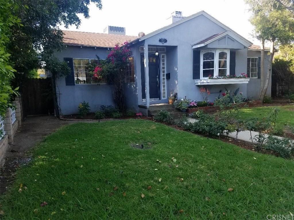 17323 Burbank Boulevard - Photo 1