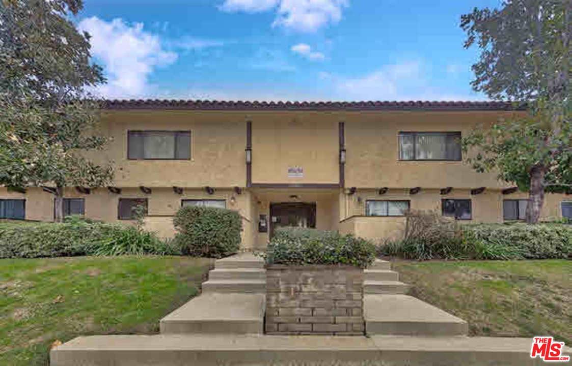 13540 Hubbard Street - Photo 1