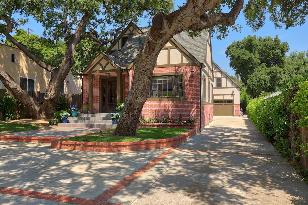 4352 Bel Aire Drive - Photo 1