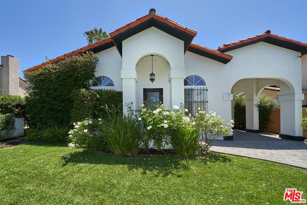 466 Holt Avenue - Photo 1