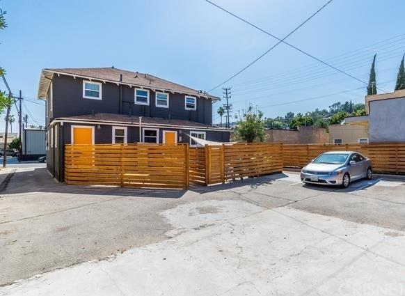 109 Avenue 45 - Photo 1