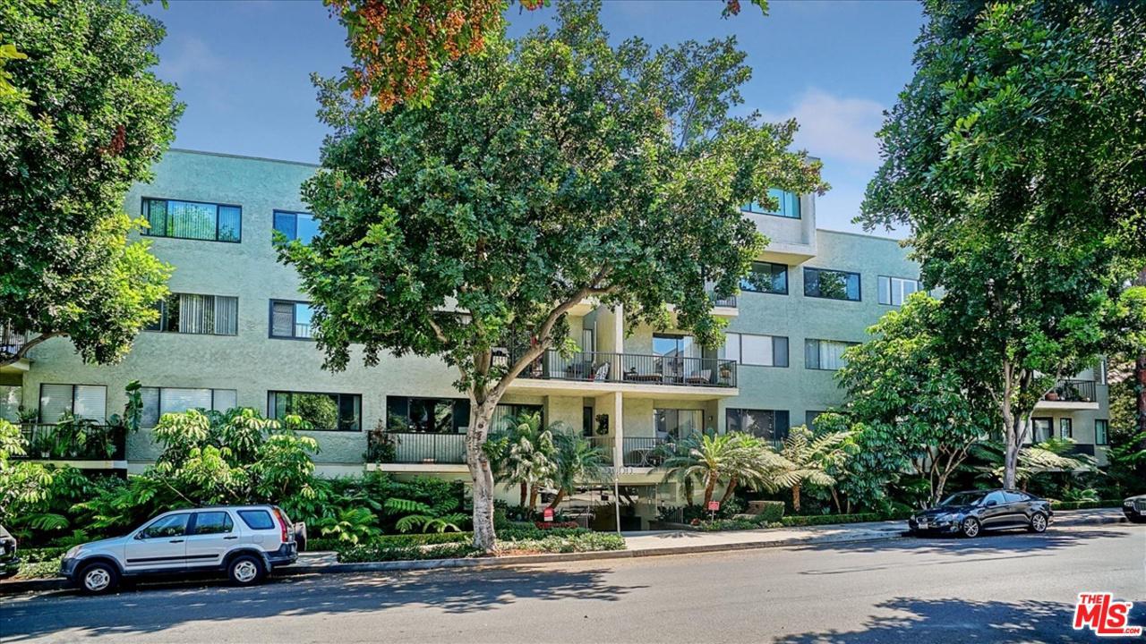 9000 Cynthia Street - Photo 1