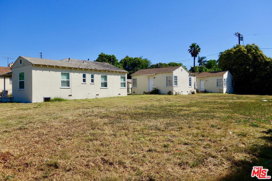 1920 Barry Avenue - Photo 1
