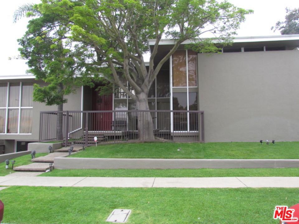 4843 Inadale Avenue - Photo 1