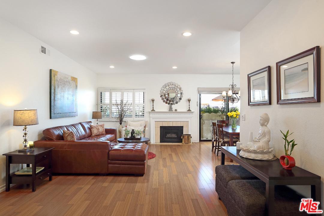 1739 Federal Avenue - Photo 1