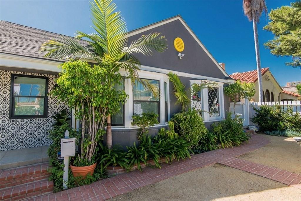 807 Curson Avenue - Photo 1