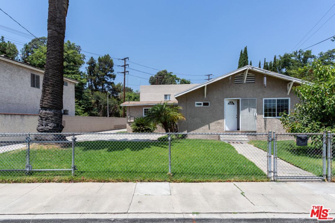 2751 Partridge Avenue - Photo 1