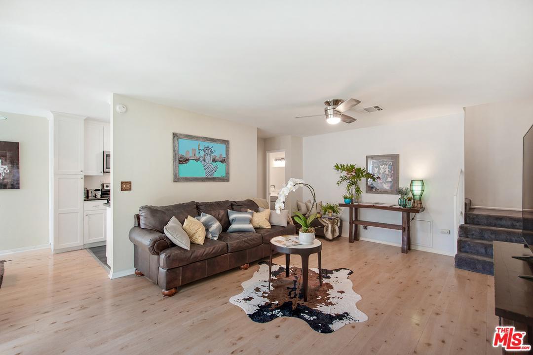 10757 Hortense Street - Photo 1