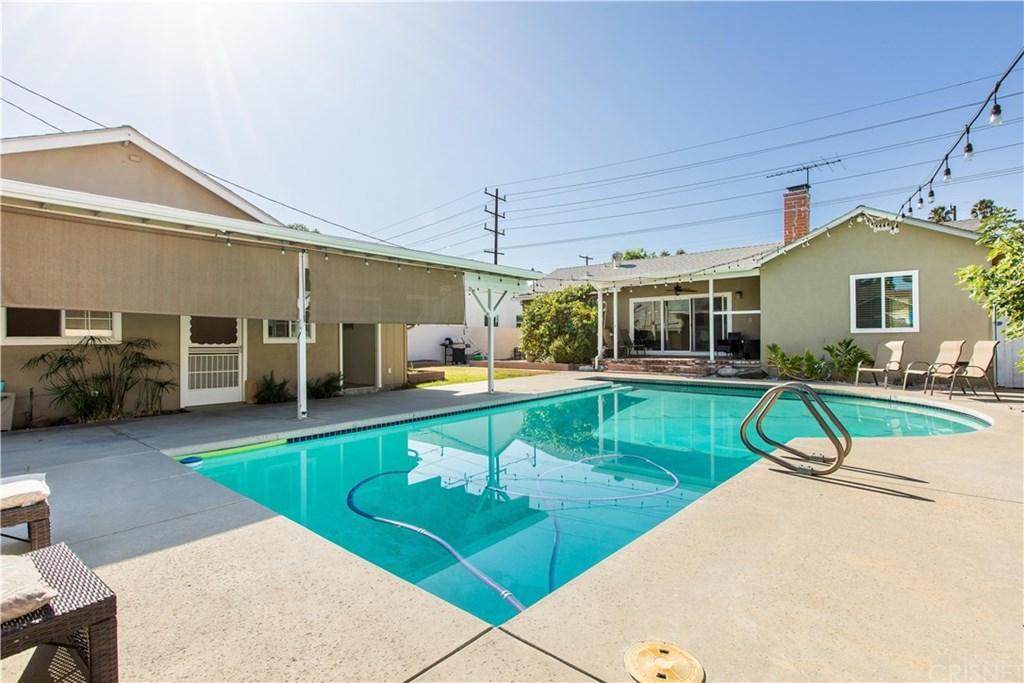 20335 Parthenia Street - Photo 1