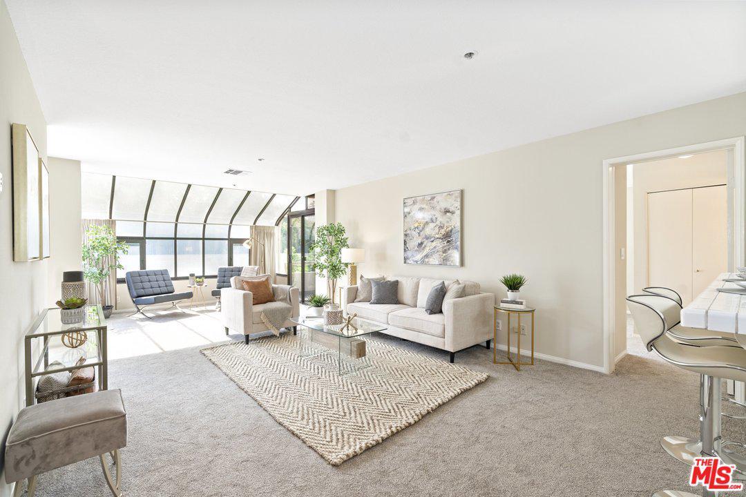 121 Hope Street - Photo 1