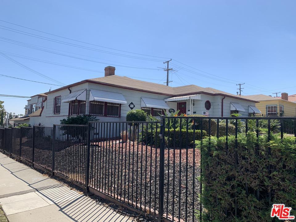 4800 Victoria Avenue - Photo 1